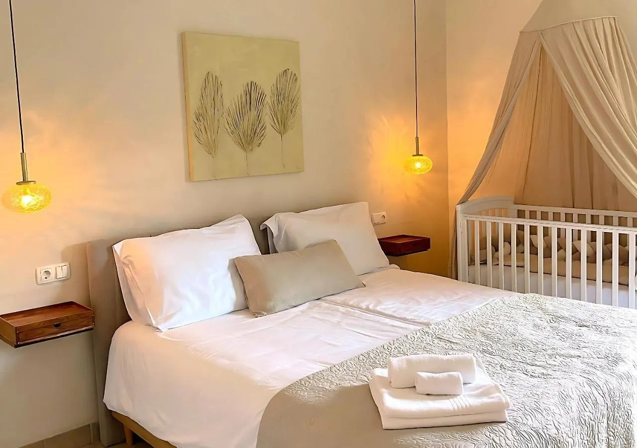 Stadt & Strandnahes Apartment Mit Garten & Bbq Split